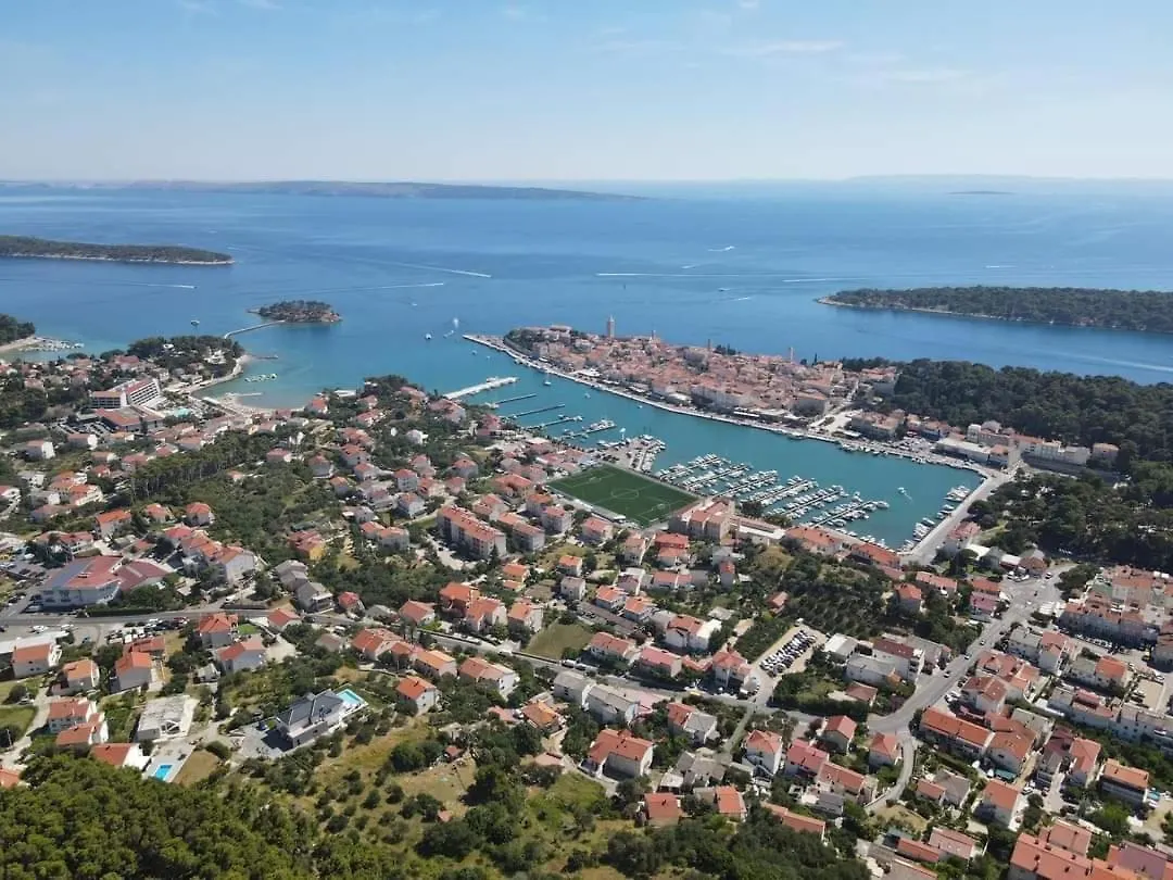 Apartman Belisima Deluxe Supetarska Draga 0*,  Croatia